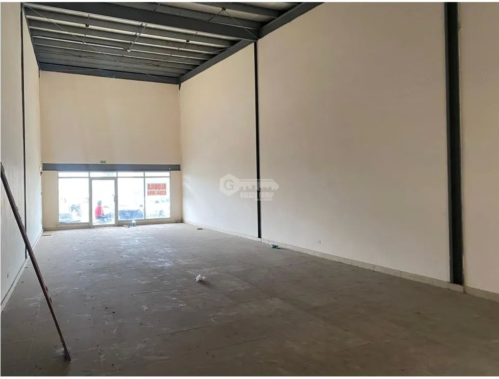 LOCAL / TOCUMEN / PLAZA SUR / 127M / PLANTA BAJA / ANDEN / VACIO