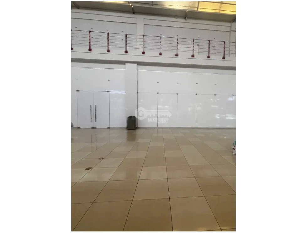 ARRAIJAN / WESTLAND MALL / LOCAL COMERCIAL / 78M / PLANTA BAJA