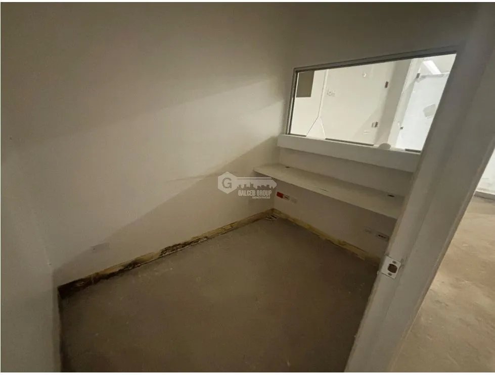 ARRAIJAN / WESTLAND MALL / LOCAL COMERCIAL / 78M / PLANTA BAJA