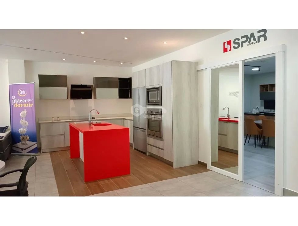PARQUE LEFEVRE / SANTA ELENA / 437M / LOCAL CON OFICINAS Y BODEGA JC