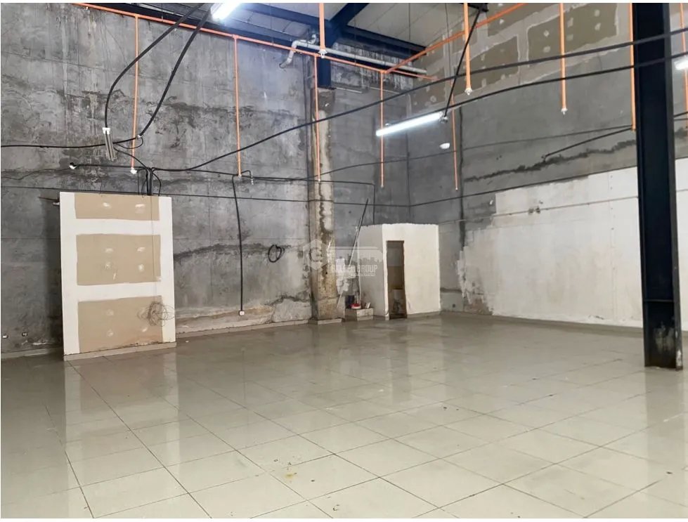 LOCAL / JUAN DIAZ / CRYSTAL PLAZA / 200M / PLANTA BAJA / VIA PRINCIPAL