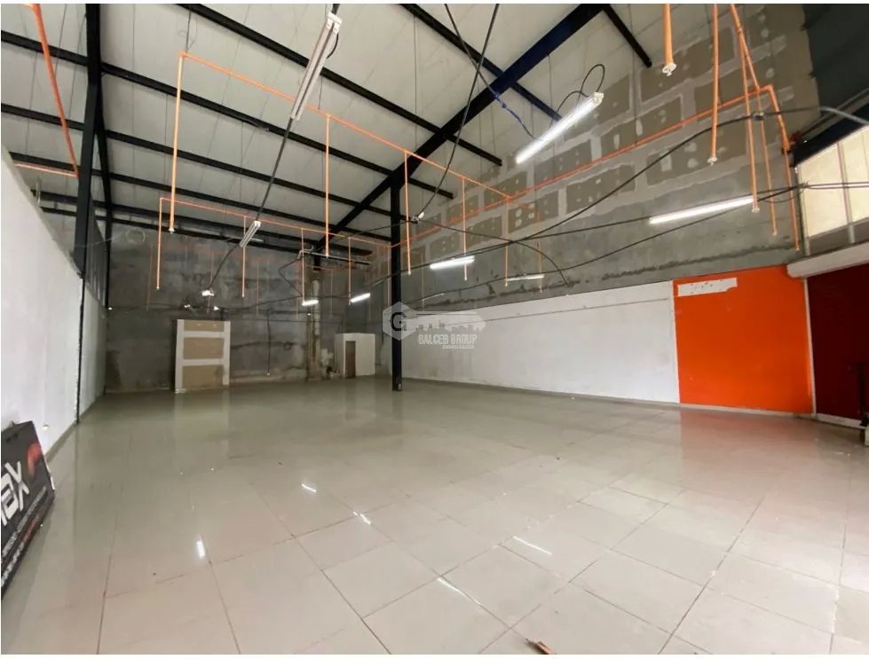 LOCAL / JUAN DIAZ / CRYSTAL PLAZA / 200M / PLANTA BAJA / VIA PRINCIPAL
