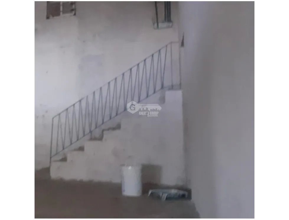 AVE LA PAZ / EL INGENIO / LOCAL CON BODEGA / 415M2 / 8 PARKING