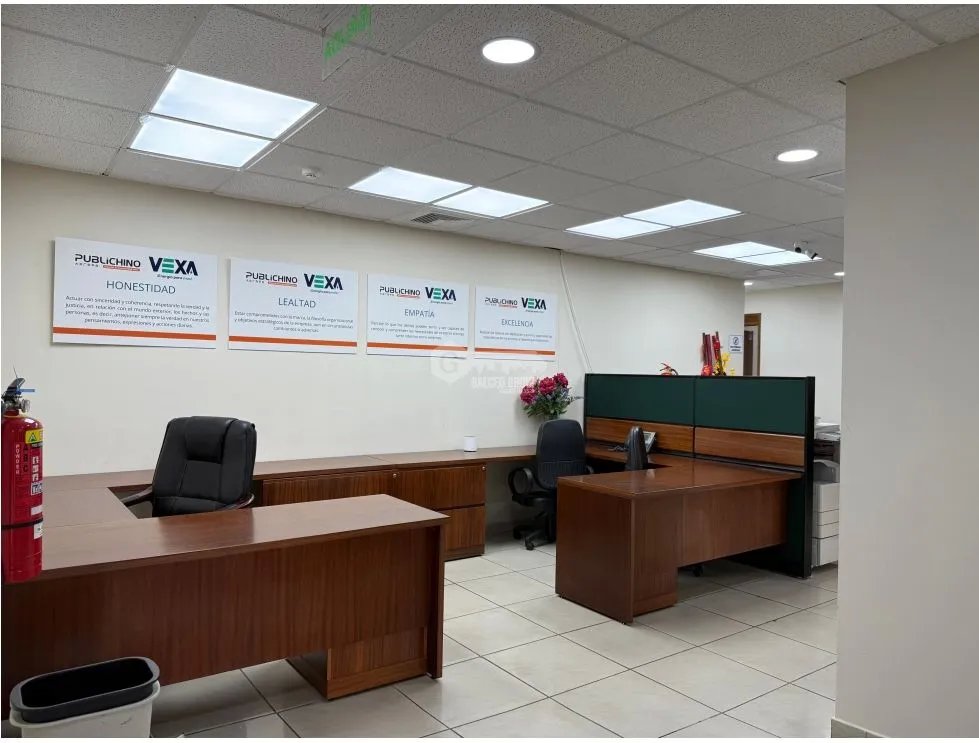 OFICINA / OBARRIO / TORRE GENERALLI / 360m2 / AMOBLADO / 9 PARKING