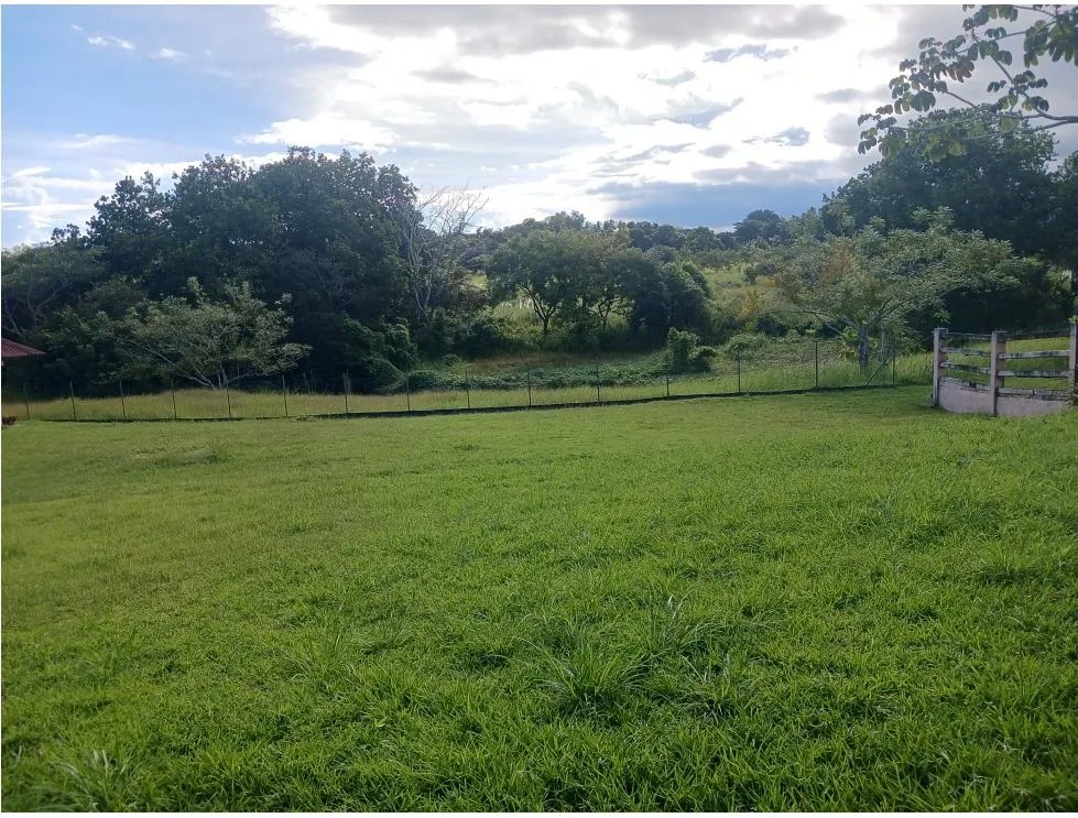 TERRENO / EL HIGO SAN CARLOS /1516M / GAZEBO DE CEMENTO