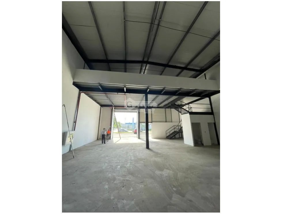 GALERA / JUAN DIAZ / PARQUE INDUSTRIAL / 500 M / MEZZANINE
