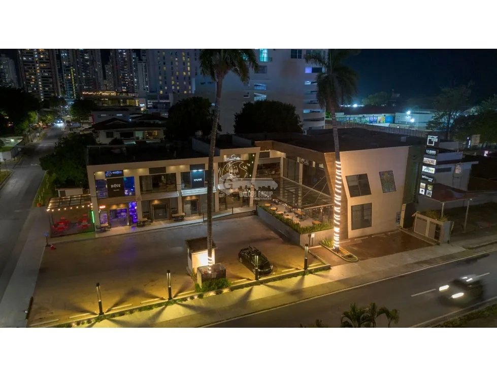 SAN FRANCISCO /  PLAZA 68 CORNER / 190M2 / TERRAZA / PLANTA BAJA