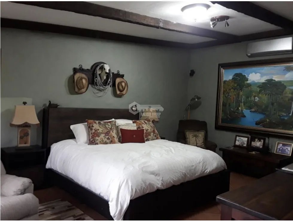 FINCA / UTIVE / 468.9 HECTAREAS / HACIENDA FRENTE A LAGO CON RIOS JC