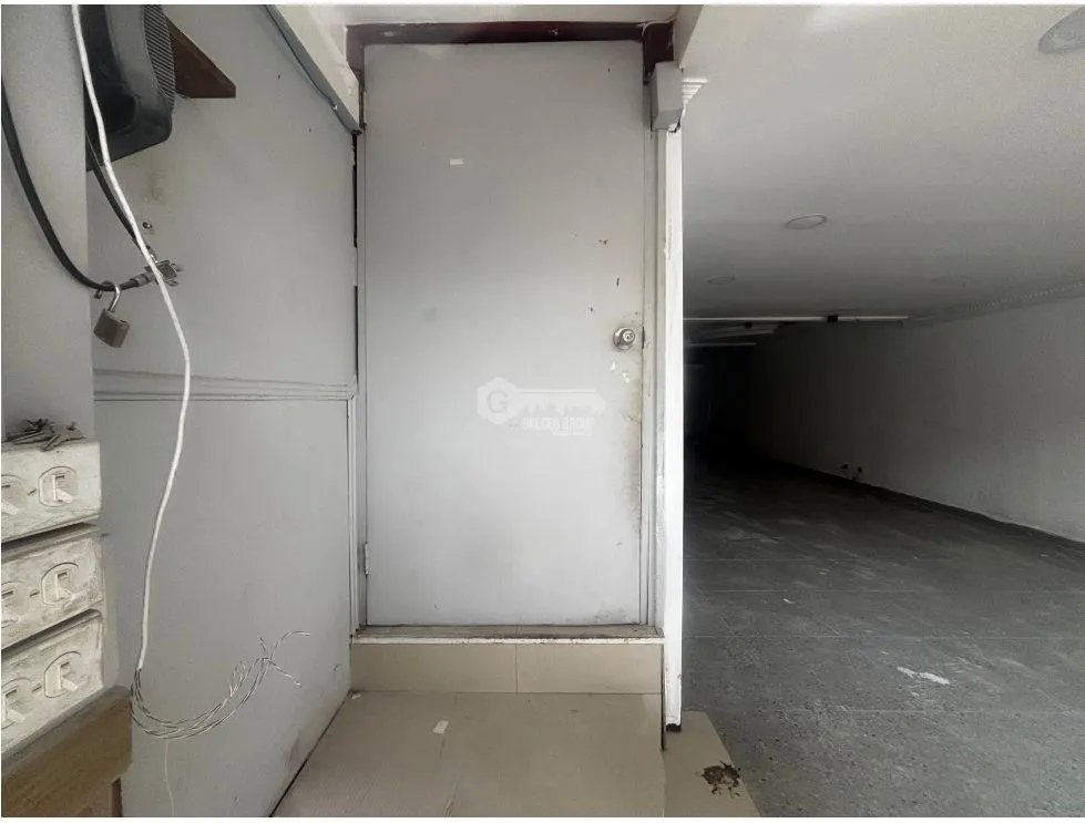 EL DORADO / LOCAL COMERCIAL / 155 M2 / VIA PRINCIPAL / 2 NIVEL