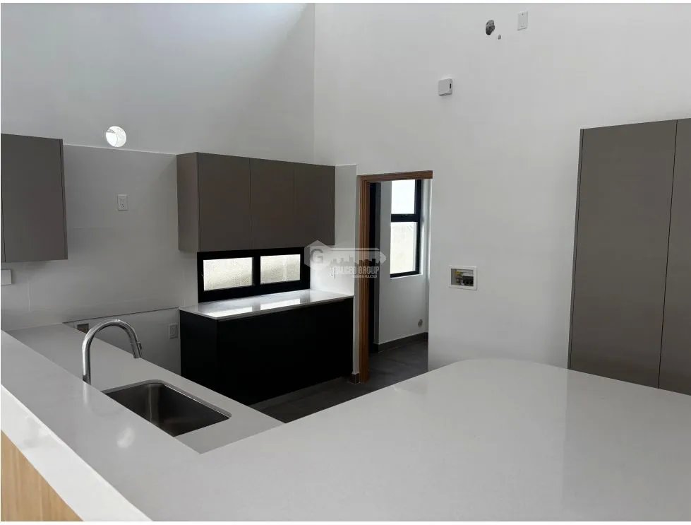 CONDADO DEL REY / ALTOS DE PANAMA / BARRIO ALTO / 410M / 3 HABITACION