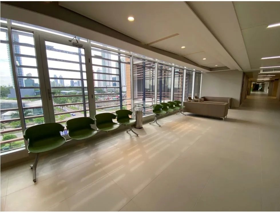Office for sale in Costa del Este