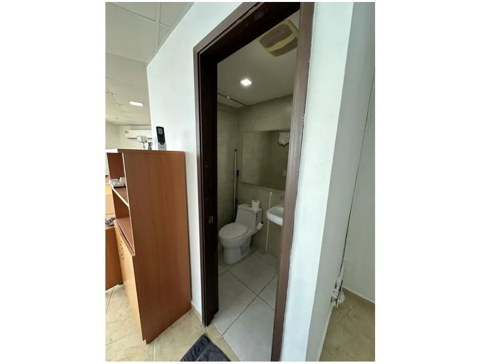 AVE BALBOA / OFICINA /  PH BAY VIEW / 52 M / PISO ALTO / BALCON