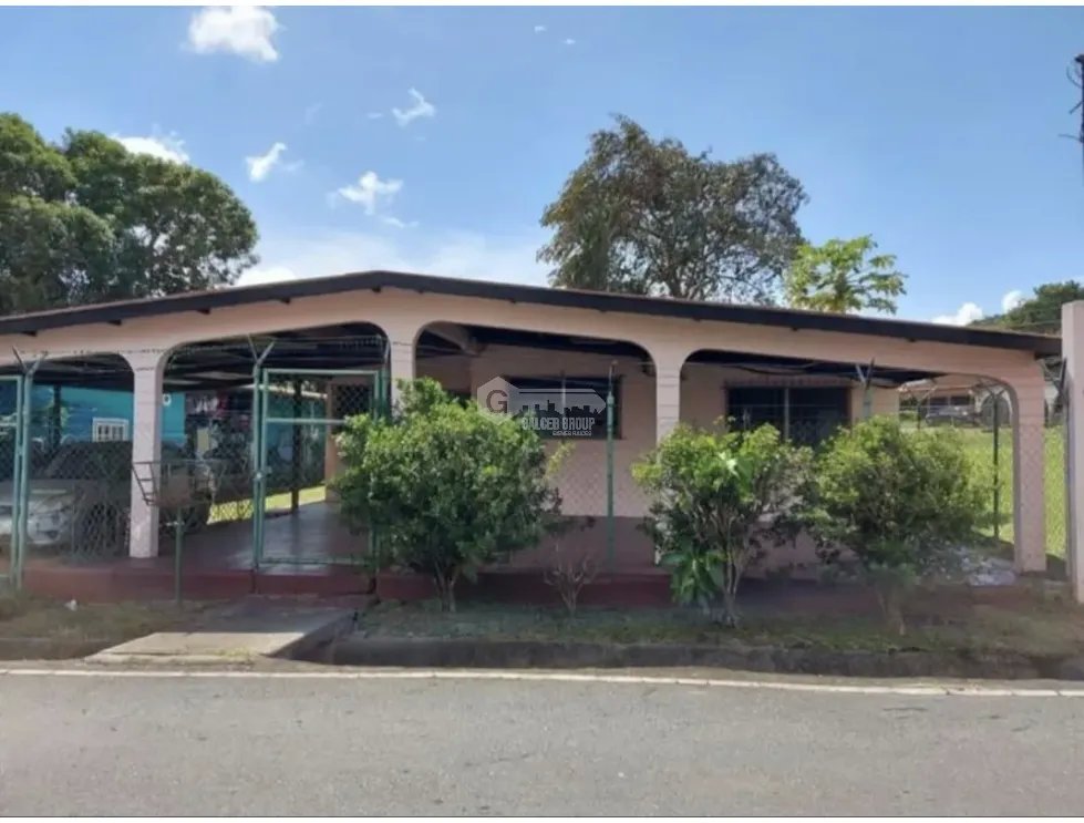 LA CHORRERA / FUENTES DEL CHASE / 425 M / 3 HABITACION / ESQUINA