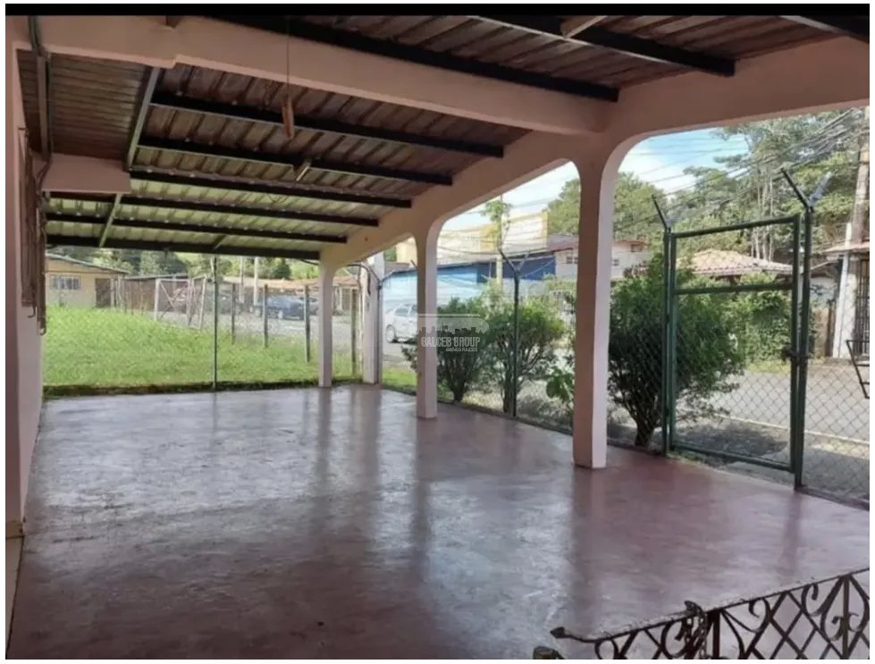 LA CHORRERA / FUENTES DEL CHASE / 425 M / 3 HABITACION / ESQUINA