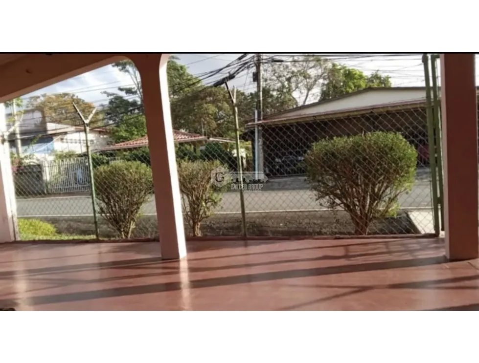 LA CHORRERA / FUENTES DEL CHASE / 425 M / 3 HABITACION / ESQUINA