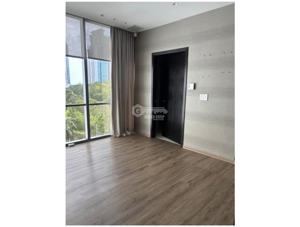 Office for rent in Costa del Este