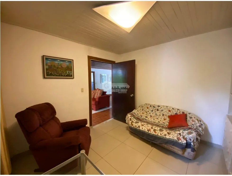 SAN FRANCISCO / PARQUE OMAR / 3 HABITACION / PISCINA / 804 M2 /JC