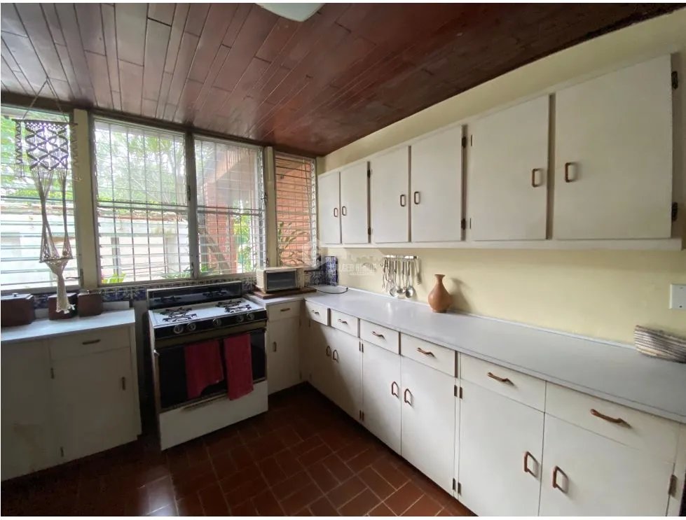 SAN FRANCISCO / PARQUE OMAR / 3 HABITACION / PISCINA / 804 M2 /JC