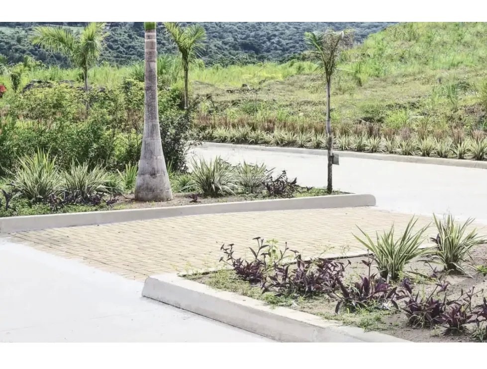 BRISAS DEL GOLF NORTE / GREEN VALLEY / TERRENO / 600M/ ESQUINA / PLANO