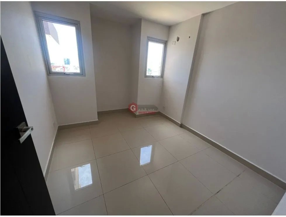 Apartment for rent in Via Espana