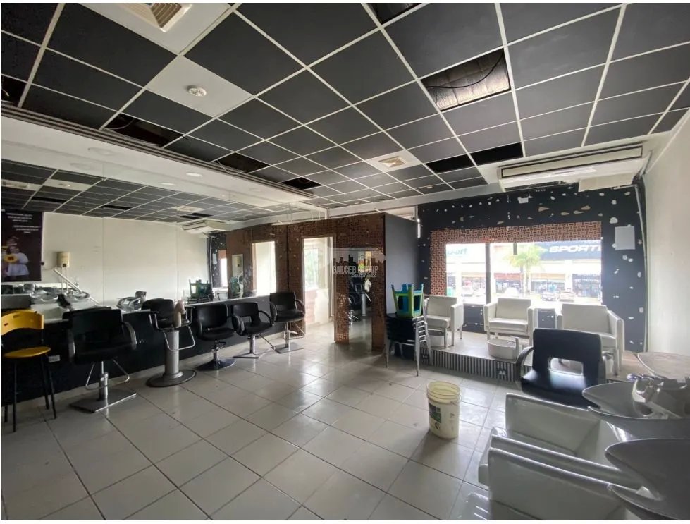 LOS ANDES /  LOCAL COMERCIAL / 110 M / PLANTA ALTA / ESTACION DEL TREN