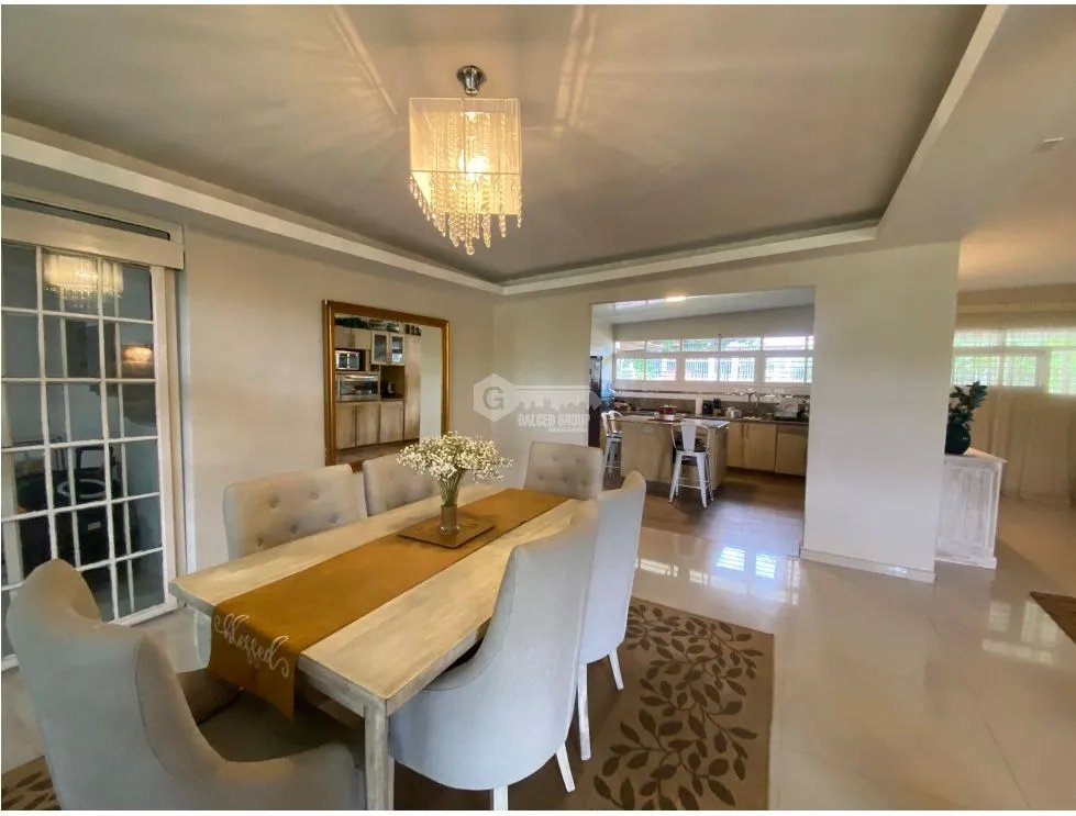 LAS CUMBRES / 325 M2  / 3 HABITACION / ANEXO / TERRAZA / DEN
