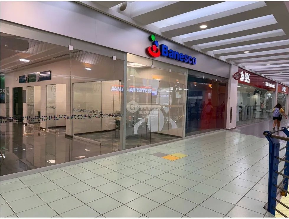 ALBROOK MALL /  LOCAL COMERCIAL / 430M / PISO 2 / CERCA BANCOS