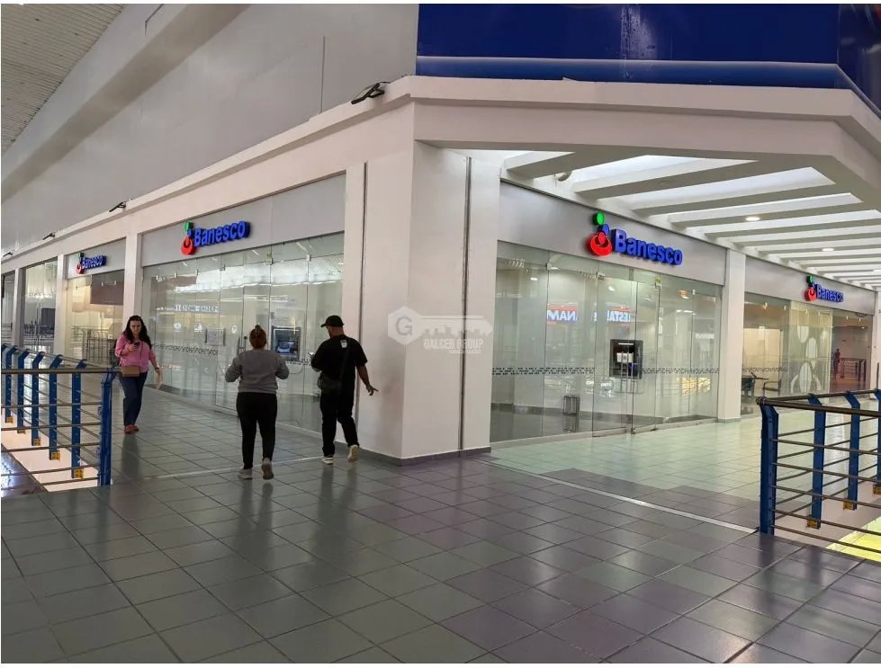 ALBROOK MALL /  LOCAL COMERCIAL / 430M / PISO 2 / CERCA BANCOS