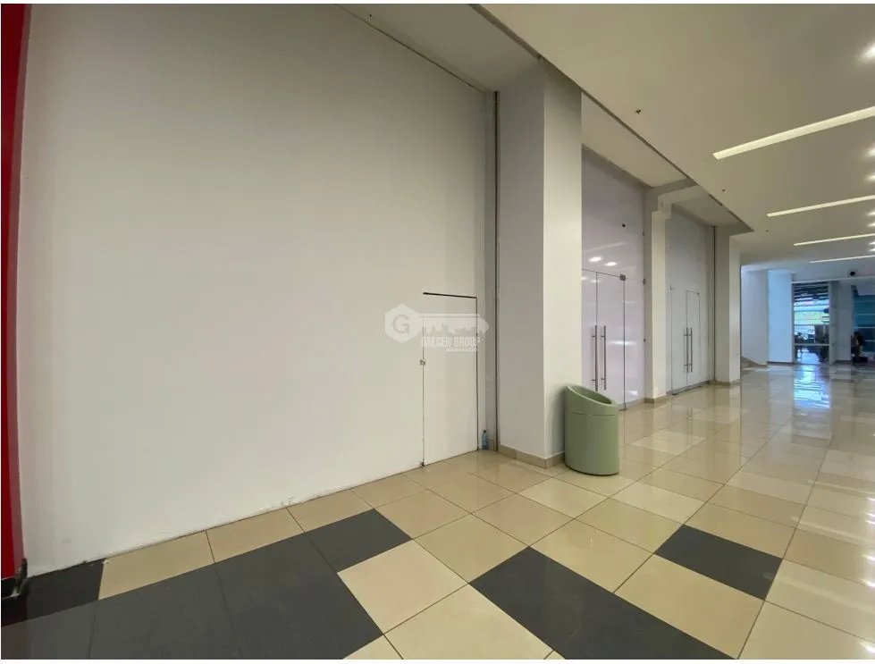 ARRAIJAN / WESTLAND MALL / LOCAL COMERCIAL / 60 M / PLANTA BAJA