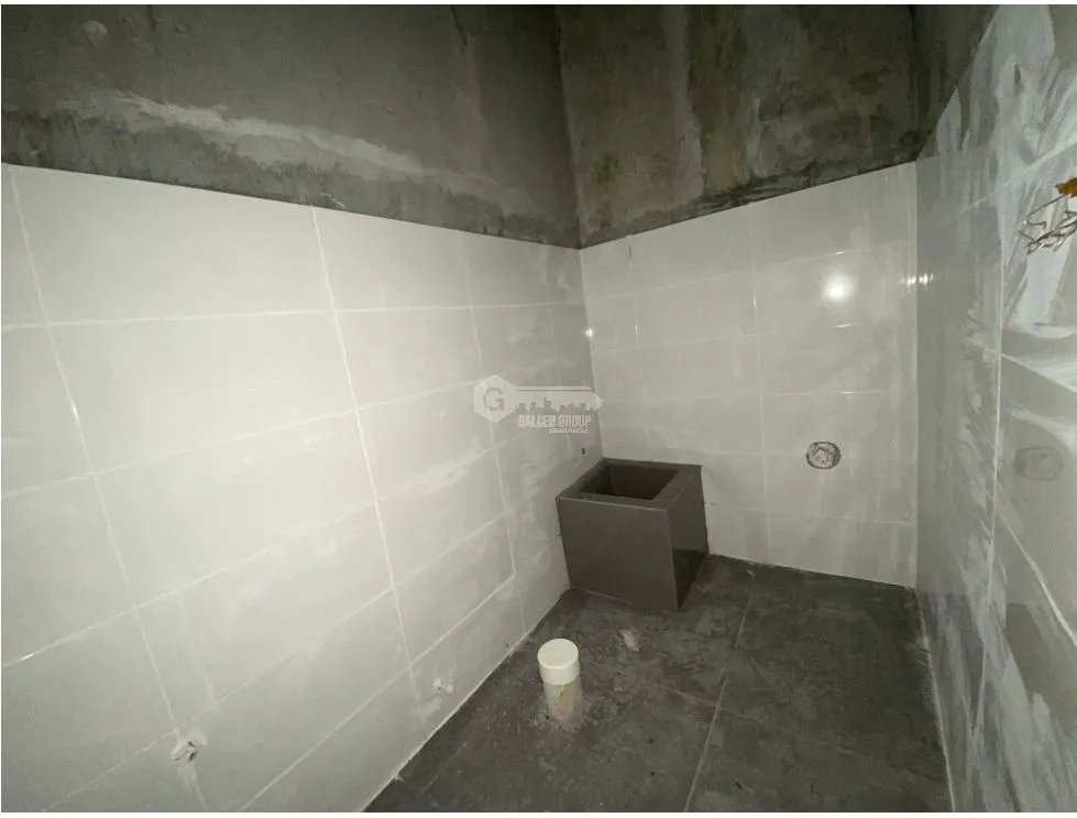 ARRAIJAN / WESTLAND MALL / LOCAL COMERCIAL / 60 M / PLANTA BAJA