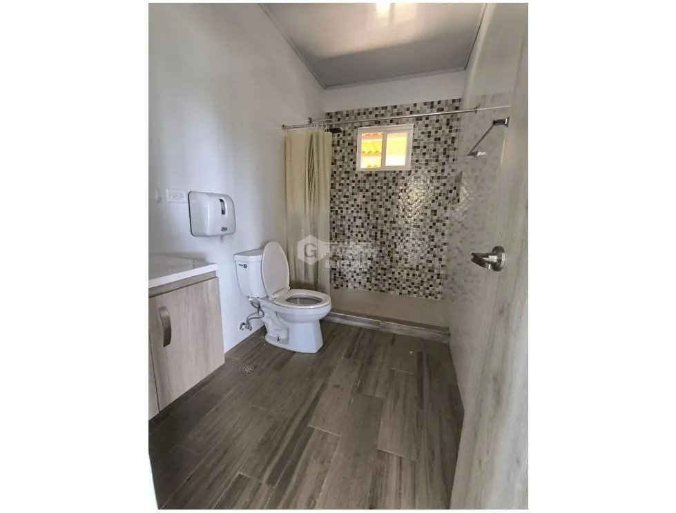 CERRO AZUL / 2000 M2 / 2 NIVELES / 4 HABITACIONES / CAMPESTRE
