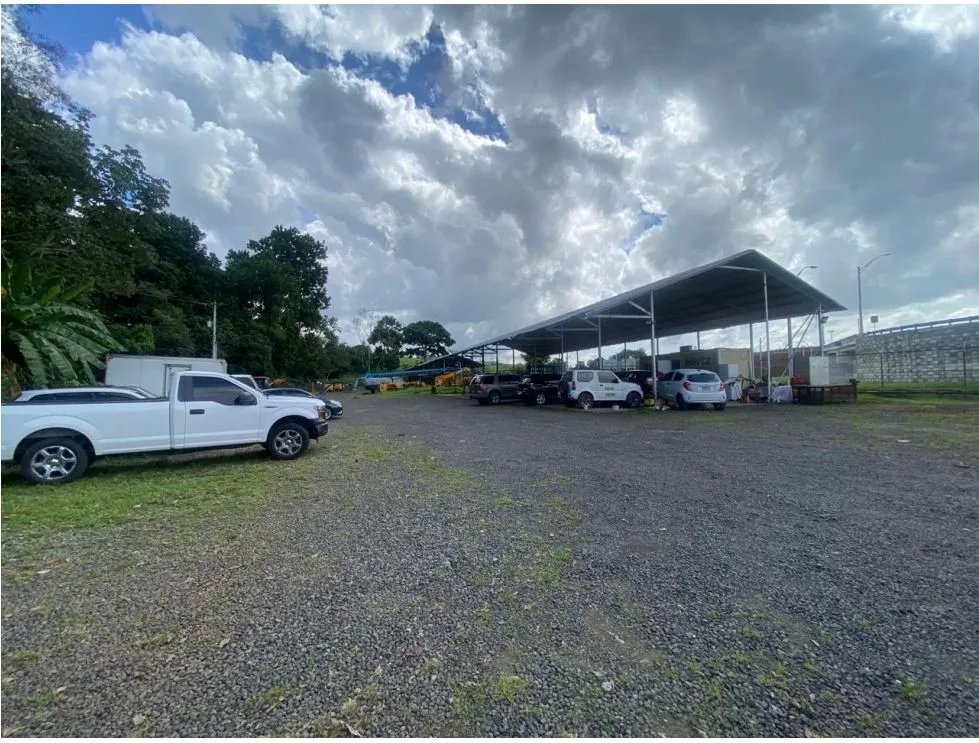 PEDREGAL / TERRENO COMERCIAL / PLAZA TERRANOVA / 4949M /J