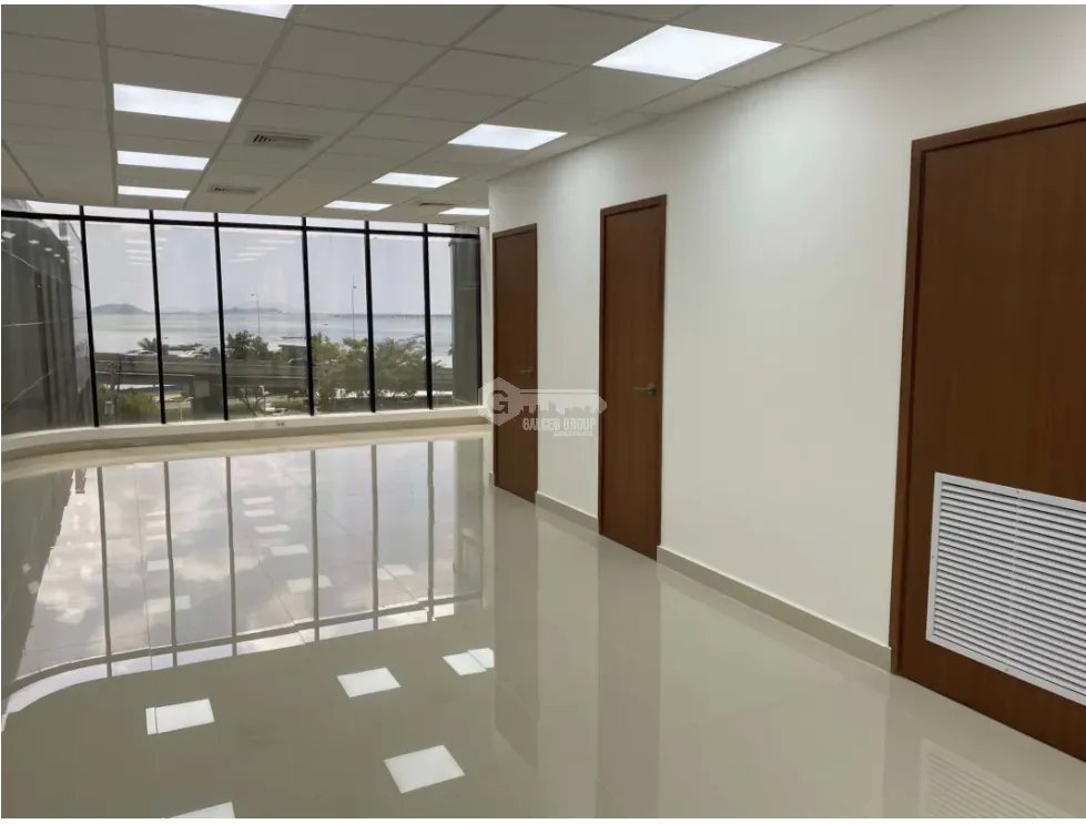 AVE. BALBOA / OFICINA / BAY MALL / 103M