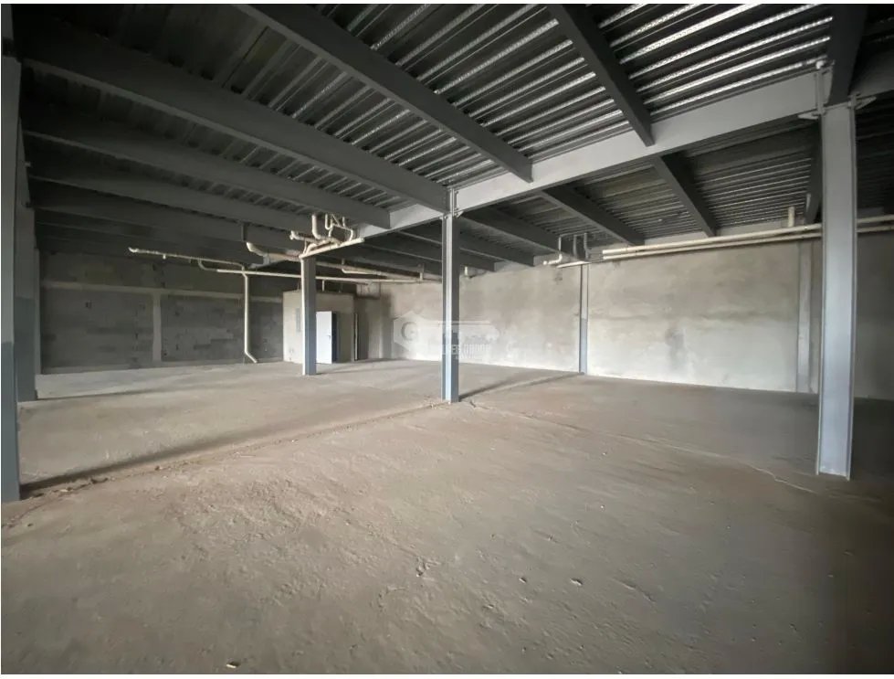 PEDREGAL / LOCAL COMERCIAL / PLAZA TERRANOVA / 383 M / PLANTA BAJA /J