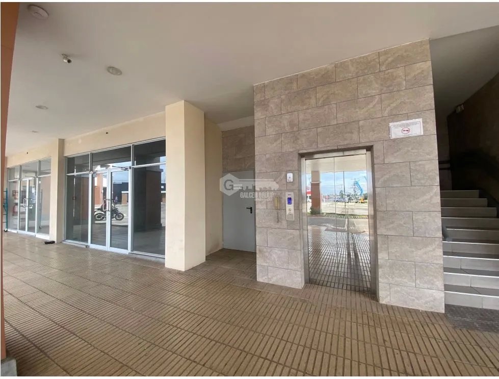 PEDREGAL / LOCAL COMERCIAL / PLAZA TERRANOVA / 383 M / PLANTA BAJA /J