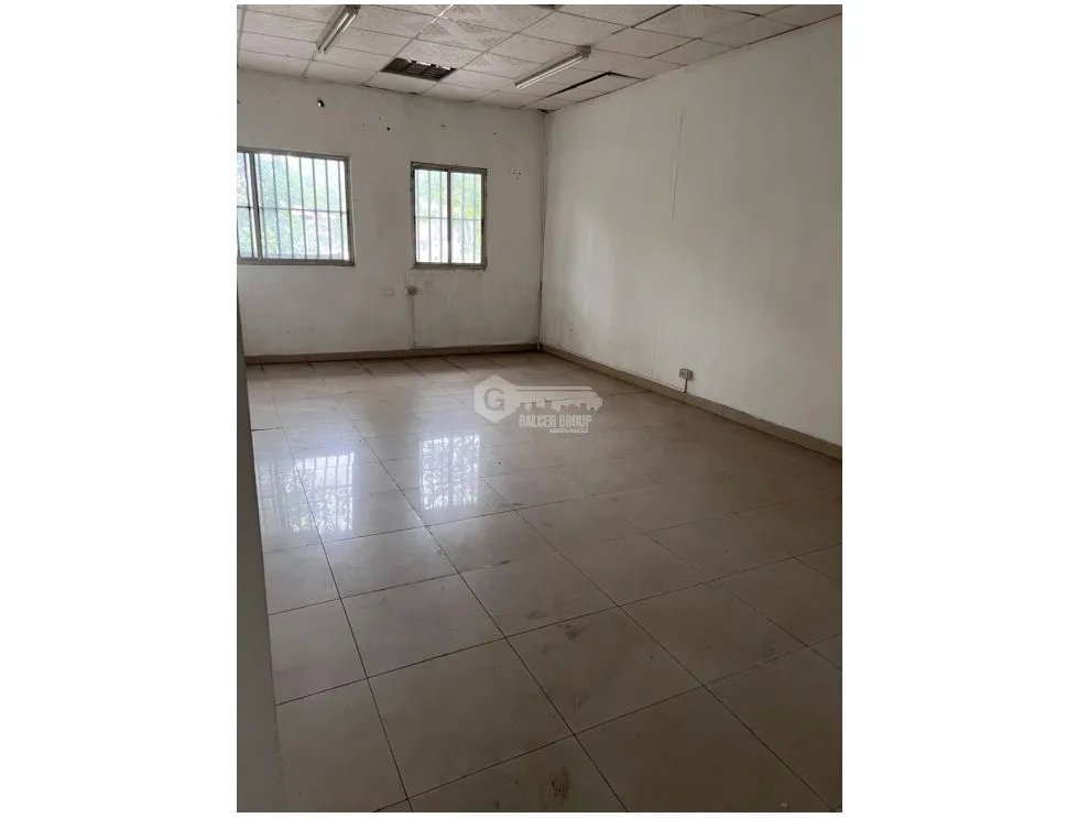 ANCON / LOCAL COMERCIAL / 155 M2 / DIVISIONES / VACIO / PLANTA ALTA