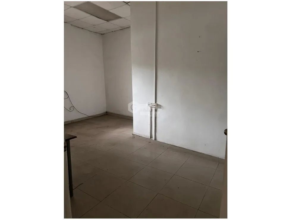 ANCON / LOCAL COMERCIAL / 155 M2 / DIVISIONES / VACIO / PLANTA ALTA