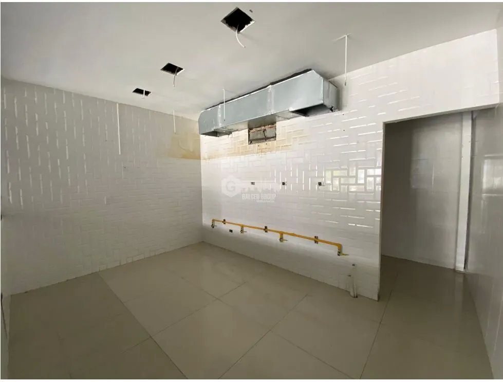 LOCAL COMERCIAL / ALTOS DE PANAMA / 196 M2 / PLAZA NORTE / 2 NIVEL