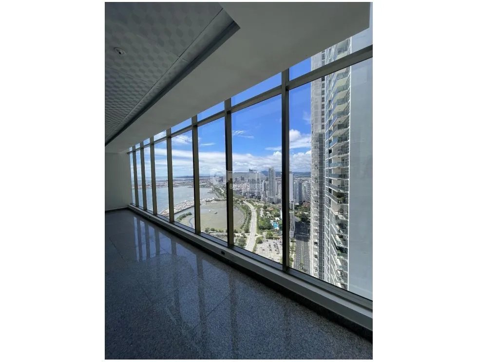 CALLE 50 / OFICINA /  TORRE BICSA / 165M / VACIA / VISTA AL MAR /JC