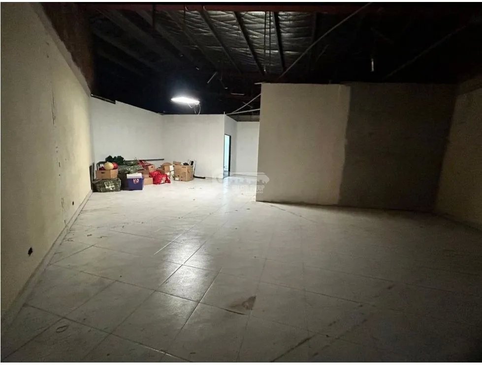 LOCAL COMERCIAL / EL DORADO / 550 M2 / 2 NIVELES / VIA PRINCIPAL JC