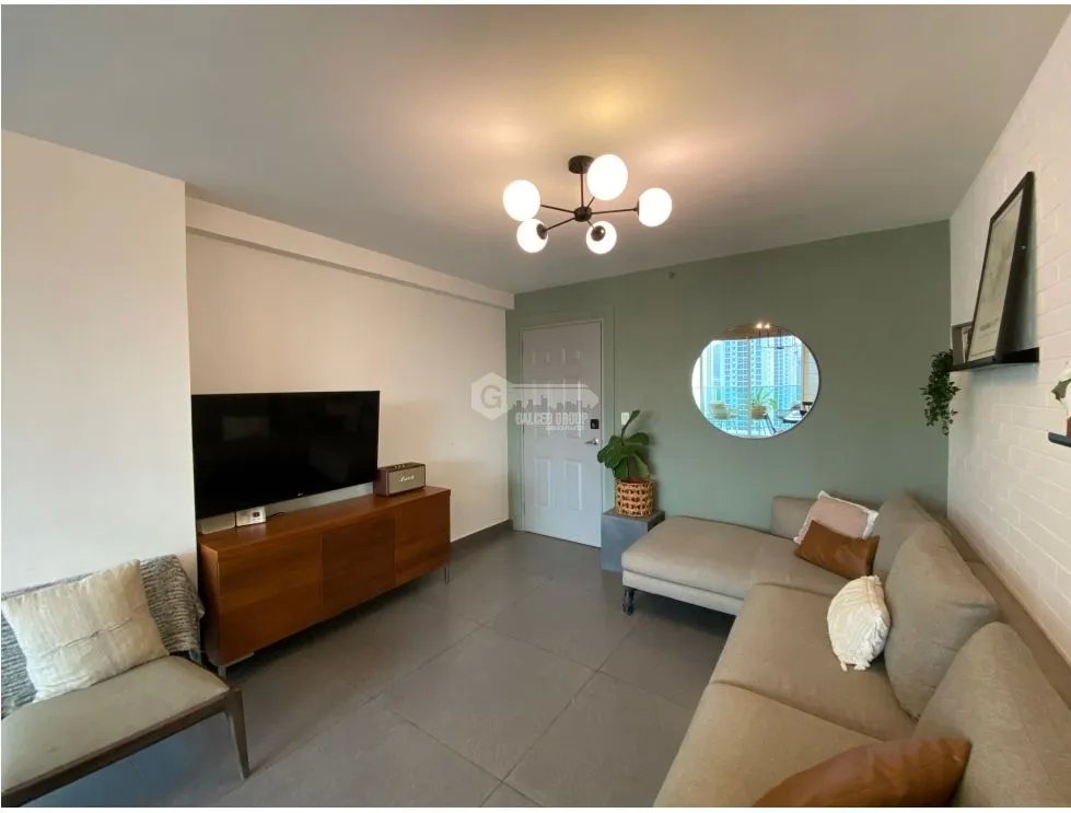 CONDADO DEL REY / KINGS PARK / 97M / 2 HABITACION / BALCON