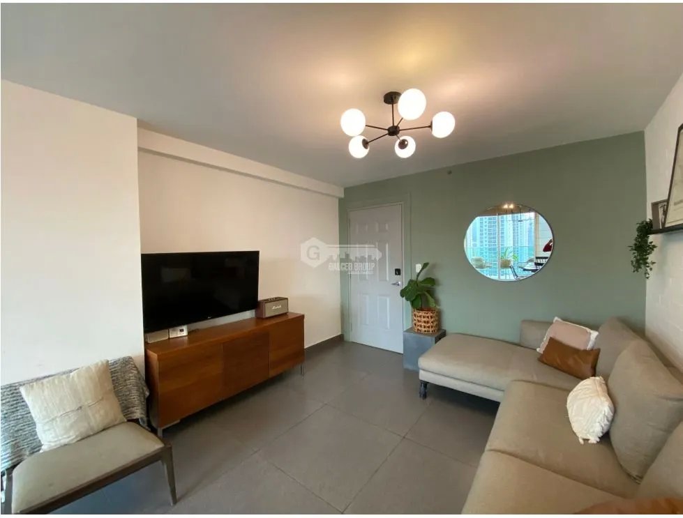 CONDADO DEL REY / KINGS PARK / 97M / 2 HABITACION / BALCON