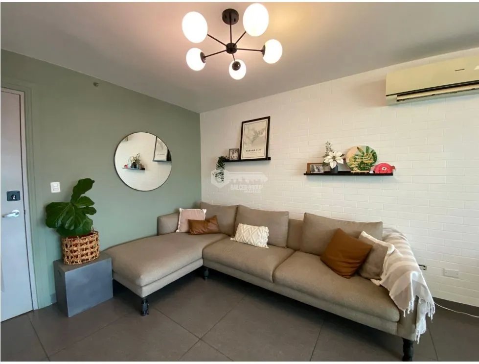 CONDADO DEL REY / KINGS PARK / 97M / 2 HABITACION / BALCON