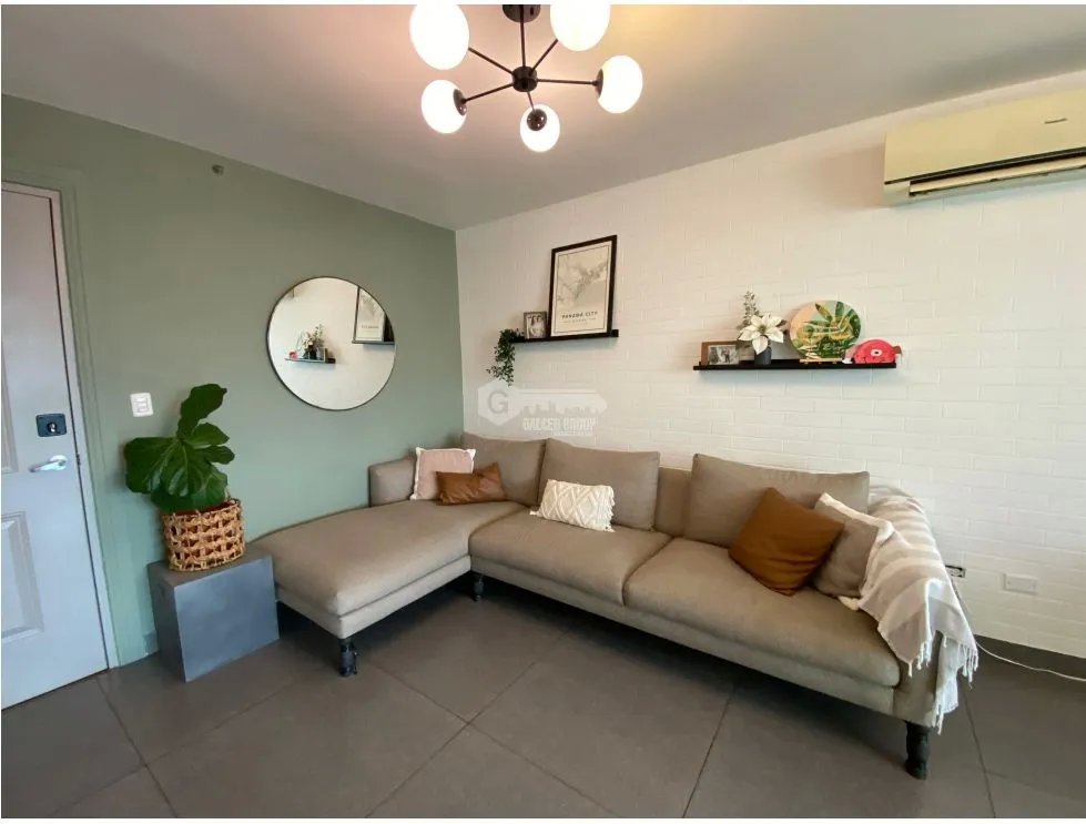 CONDADO DEL REY / KINGS PARK / 97M / 2 HABITACION / BALCON