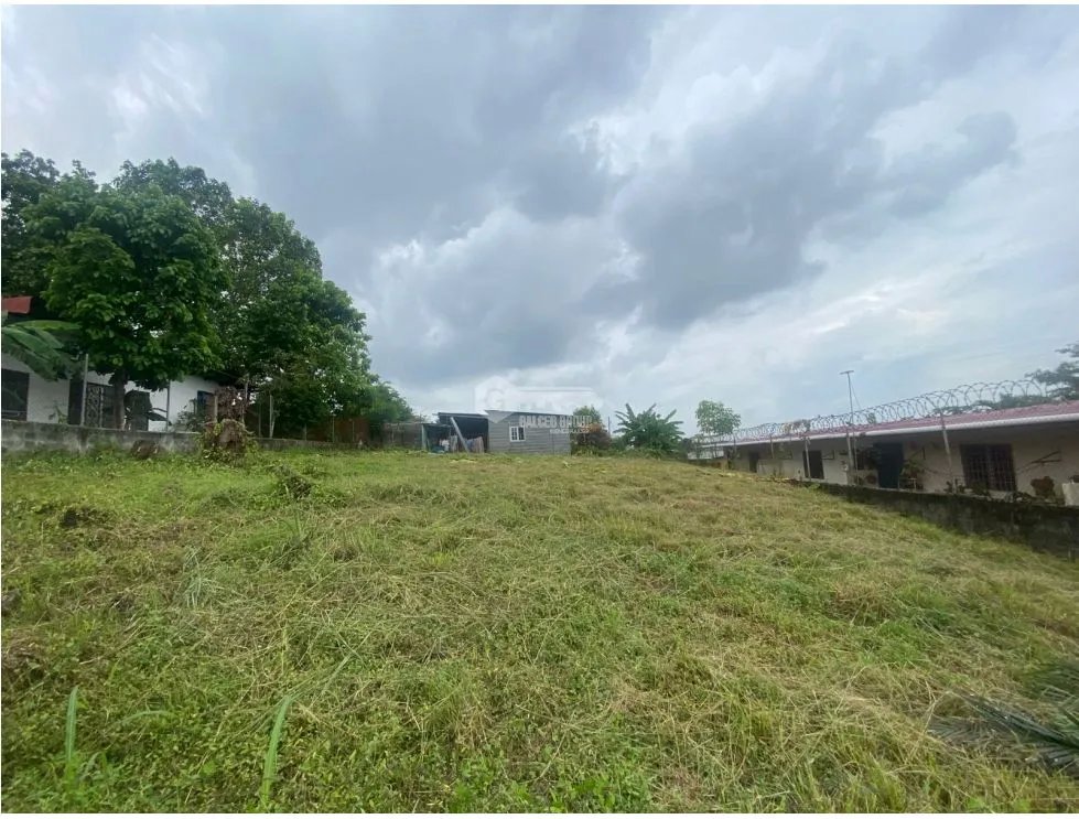 TERRENO / 24 DE DICIEMBRE / VILLA MARTA / 600 M / AREA RESIDENCIAL JC