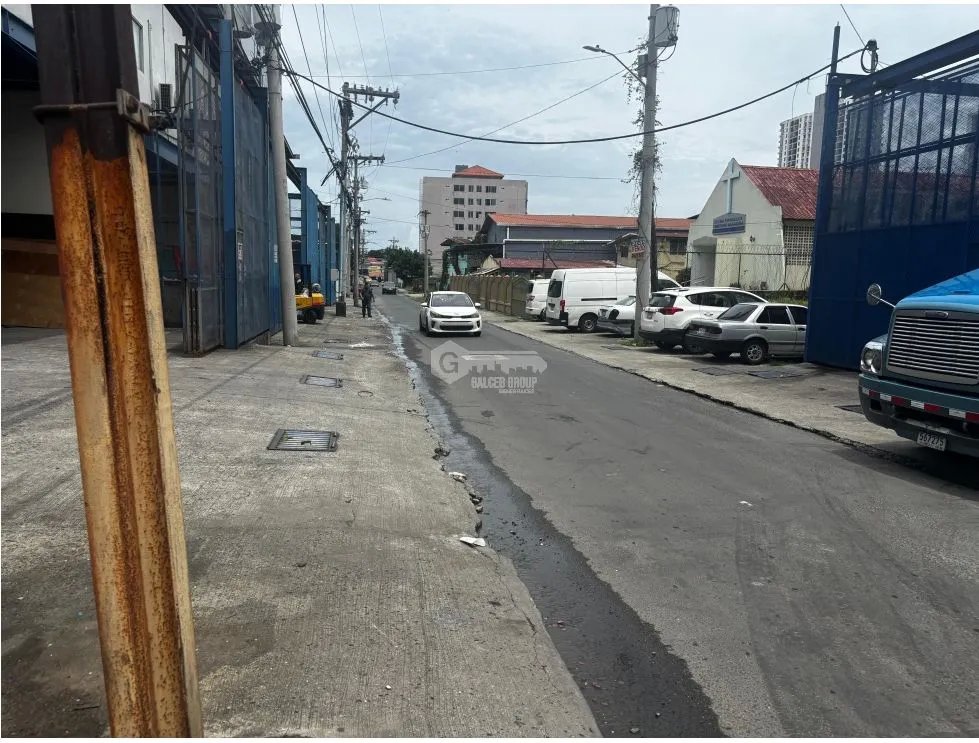 RIO ABAJO TERRENO COMERCIAL IDEAL PARA GALERA / 550M CALLE SECUNDARIA