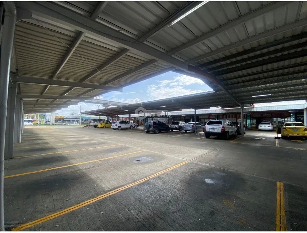 LOCAL COMERCIAL / CERRO VIENTO / 360M / DIVISION / DOS NIVEL / ESQUINA