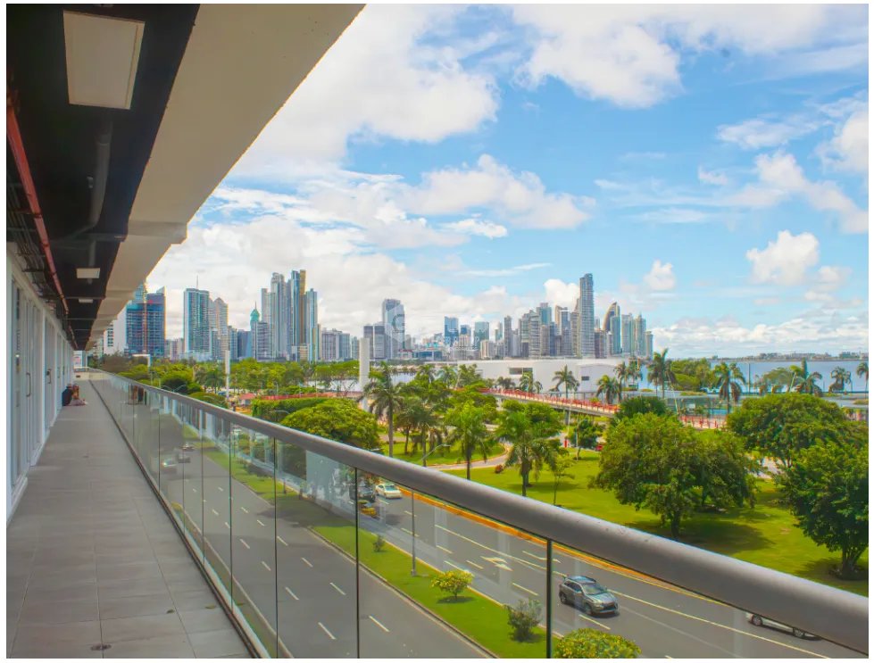 AVE BALBOA / LOCAL COMERCIAL / 117M / VIA PRINCIPAL / PLANTA ALTA /JC