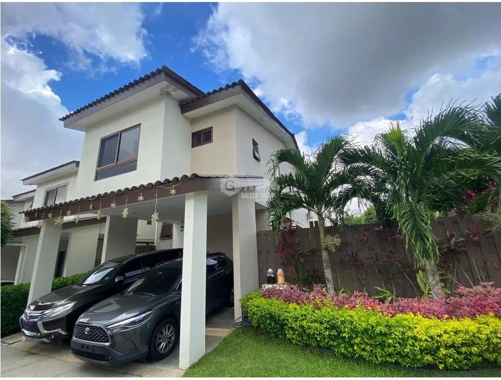 BRISAS DEL GOLF / GARDENIAS / 260M / 3 HABITACION / ESQUINA
