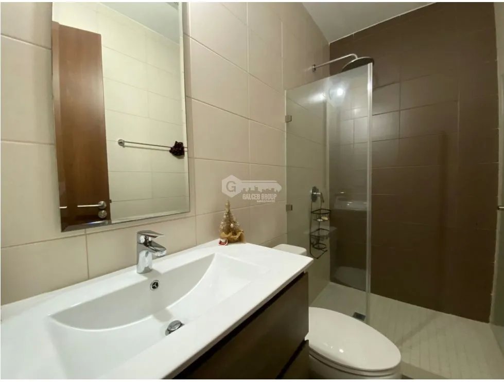 BRISAS DEL GOLF / GARDENIAS / 260M / 3 HABITACION / ESQUINA